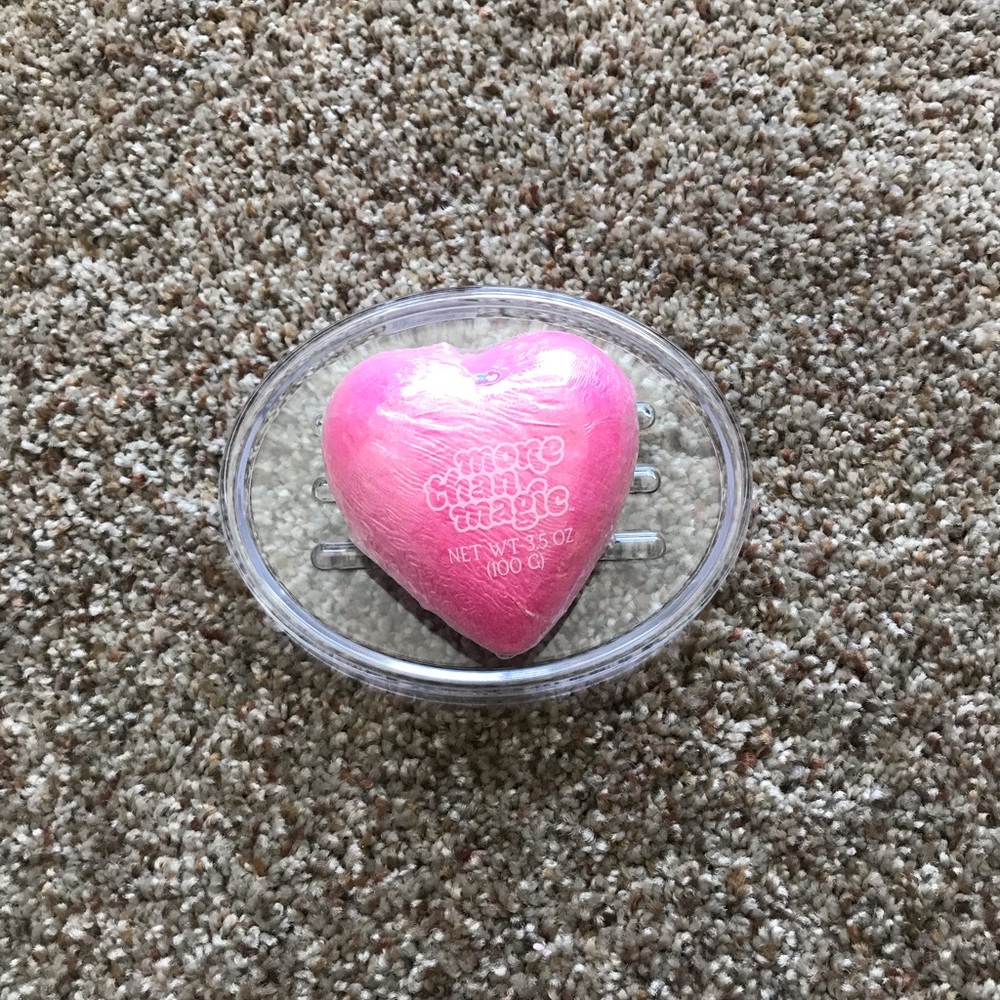 Soap Dish & Bath Bomb